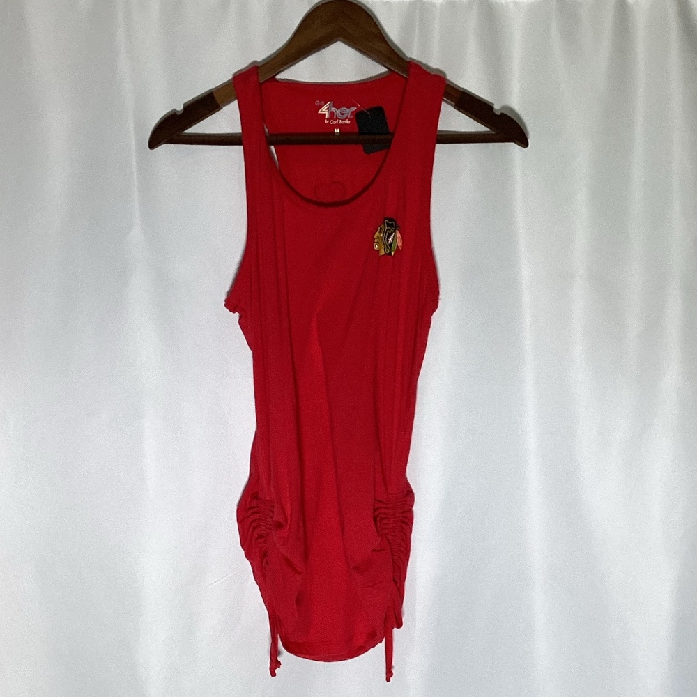1277. Women's Chicago Blackhawks Tank GUC Size Medium